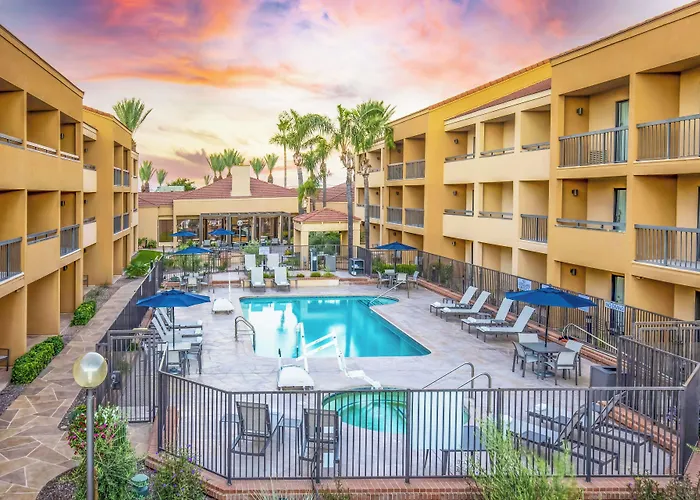 Hotel Courtyard Airport